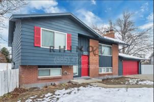 featured image of 983 E Dry Gulch Cir