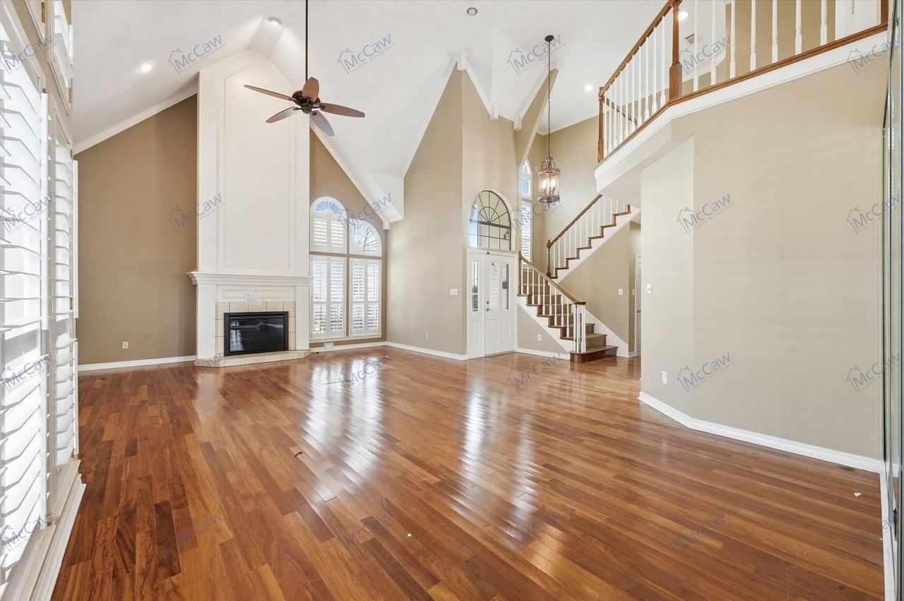 3407 Bowden Hill Ln N - Photo 2 of 21