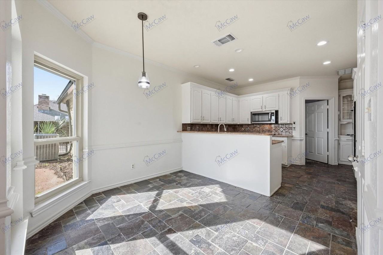 3407 Bowden Hill Ln N - Photo 6 of 21