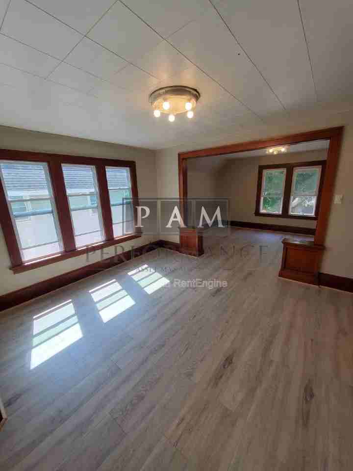 1120 S 56th St #22 - Photo 2 of 18