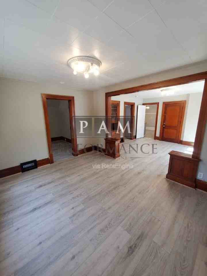 1120 S 56th St #22 - Photo 6 of 18