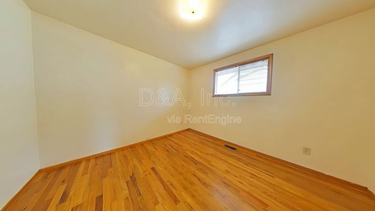 708 Nw 14th St - Photo 5 of 8