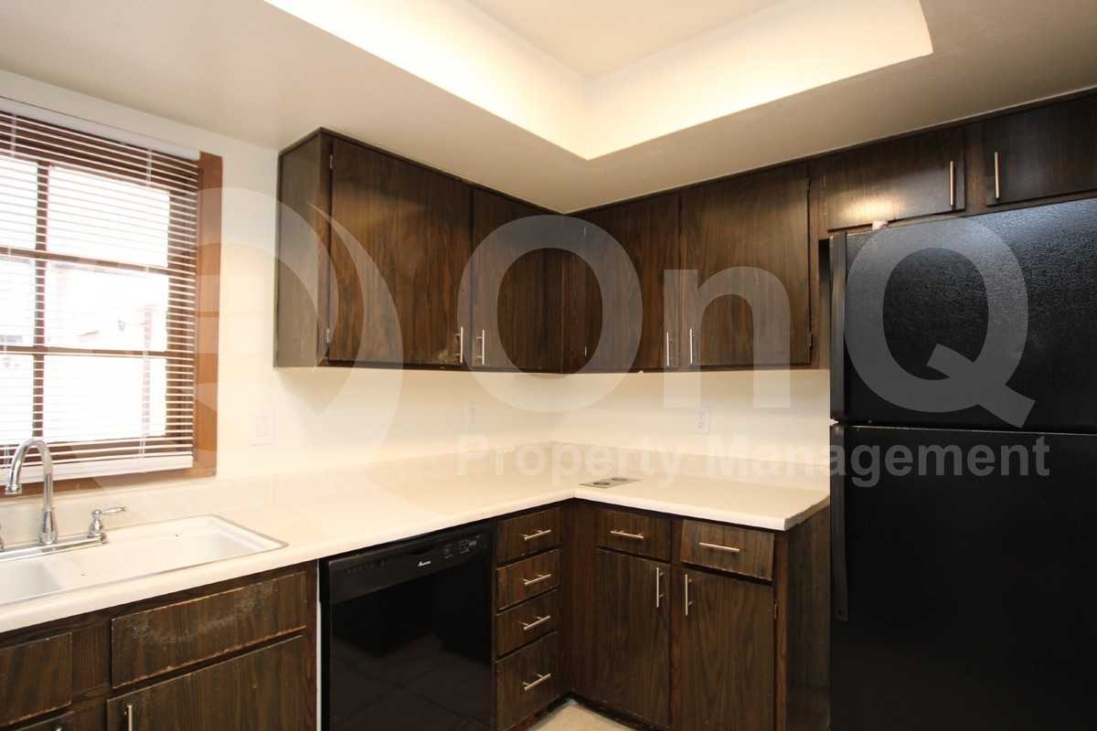 6134 N 30th Ave - Photo 3 of 20