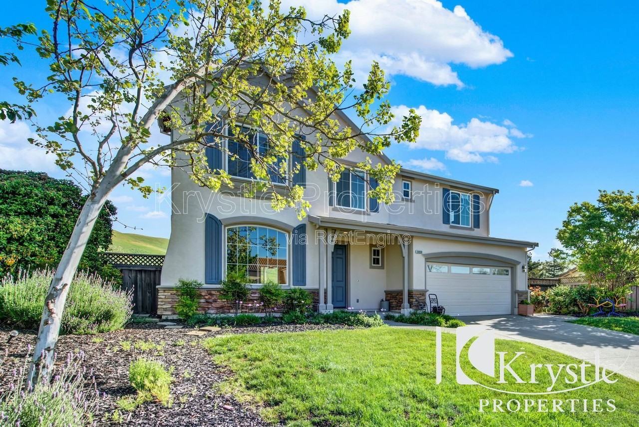 3050 Blue Sky Ct - Photo 3 of 28