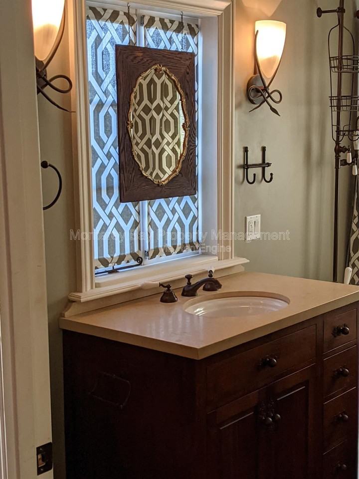 515 Dickman Ave - Photo 7 of 24