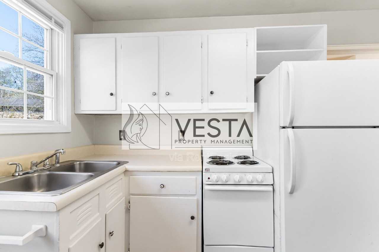 16 Fortunate Dr #B - Photo 6 of 24