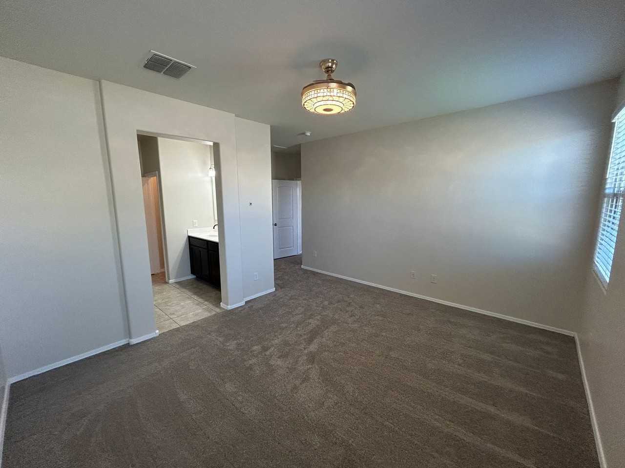 30990 W Mulberry Dr - Photo 7 of 20