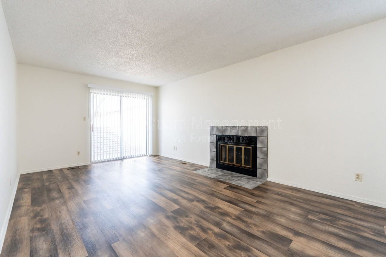 1903 E 24th Ave #1903A2 - Photo 6 of 31