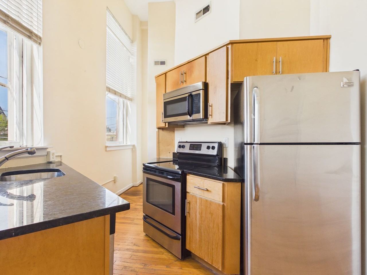 700 N 2nd St #203 - Photo 6 of 25