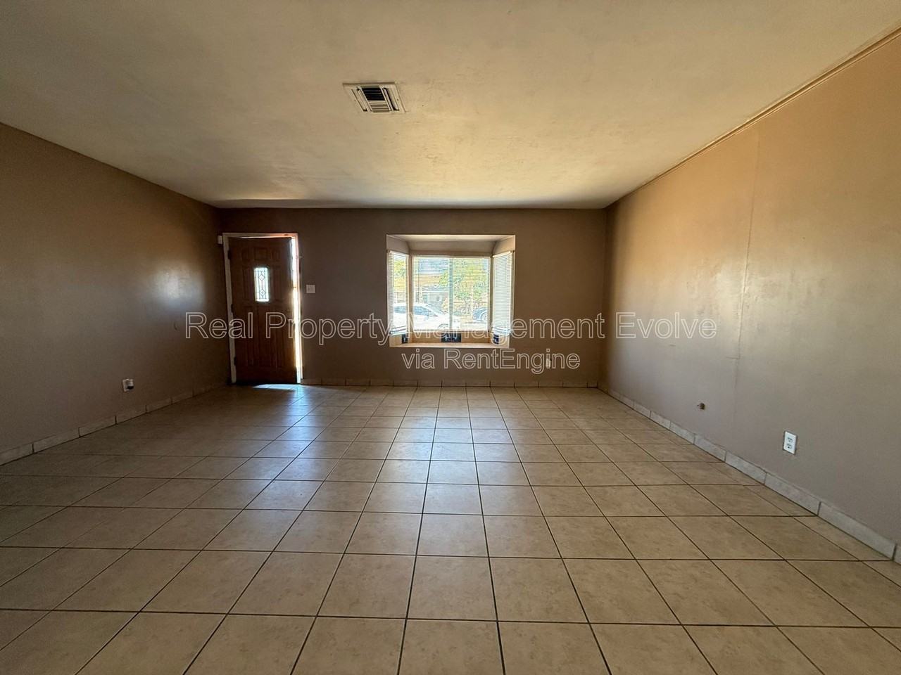 3419 W Marshall Ave - Photo 7 of 27