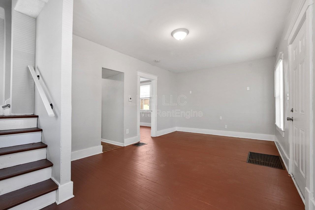 3420 W Muhammad Ali Blvd #F - Photo 2 of 13