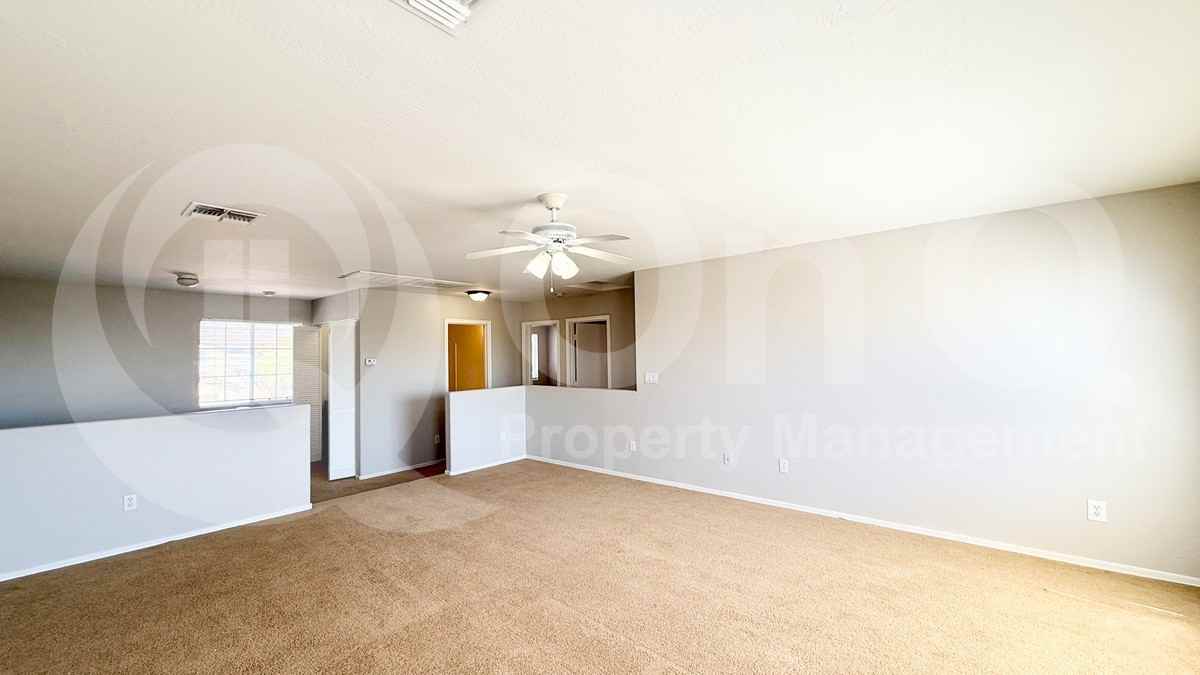 22863 W Cantilever St - Photo 6 of 21