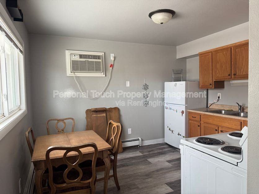 142 6th Ave N #5 - Photo 4 of 5
