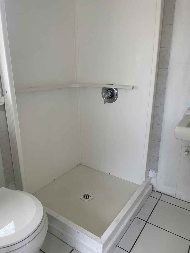 1917 Algaroba St. - Photo 3 of 10