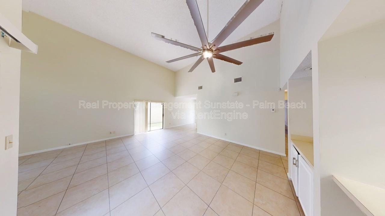 3149 Kingswood Ter - Photo 5 of 17