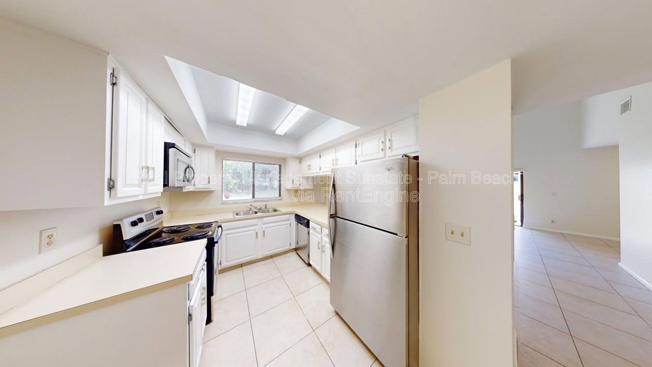 3149 Kingswood Ter - Photo 6 of 17