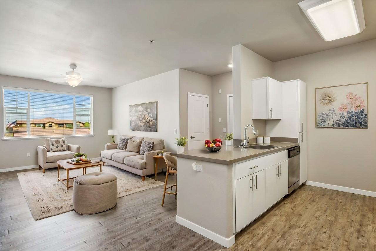 The Landing at College Square - Photo 3 of 24