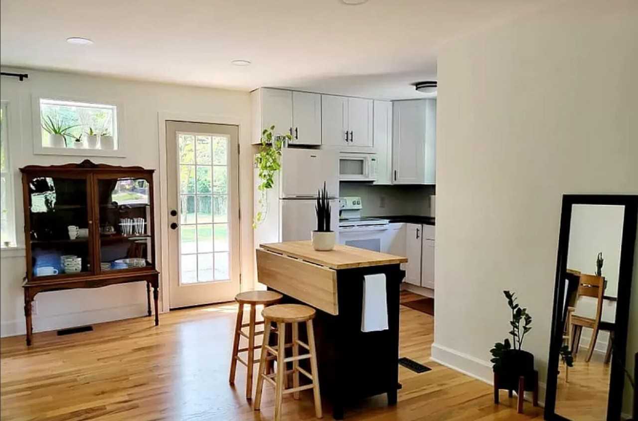 106 Robinhood Cir - Photo 5 of 11