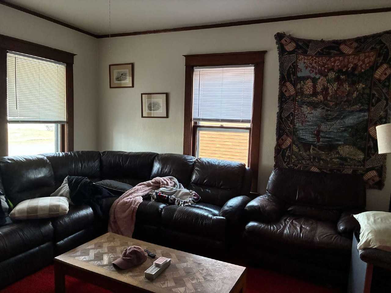 709 5th Ave - Photo 2 of 18