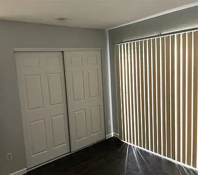 2741 W Tuckey Ln Apt 4 - Photo 7 of 13