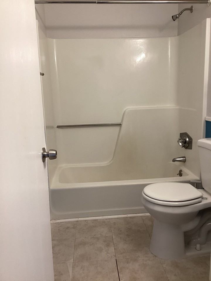 12 E Side Dr Bldg 4 #16 - Photo 5 of 15