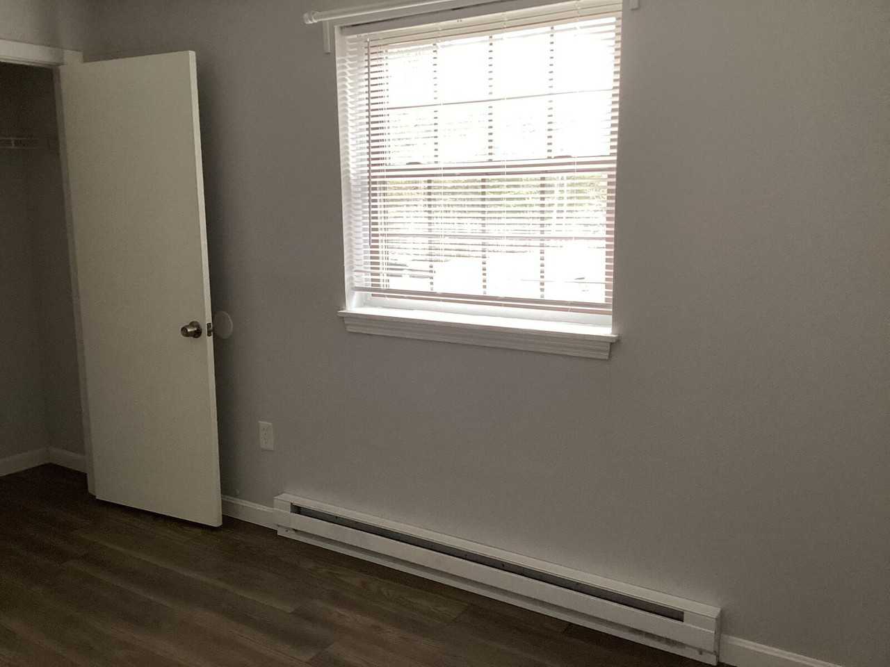 12 E Side Dr Bldg 4 #16 - Photo 7 of 15