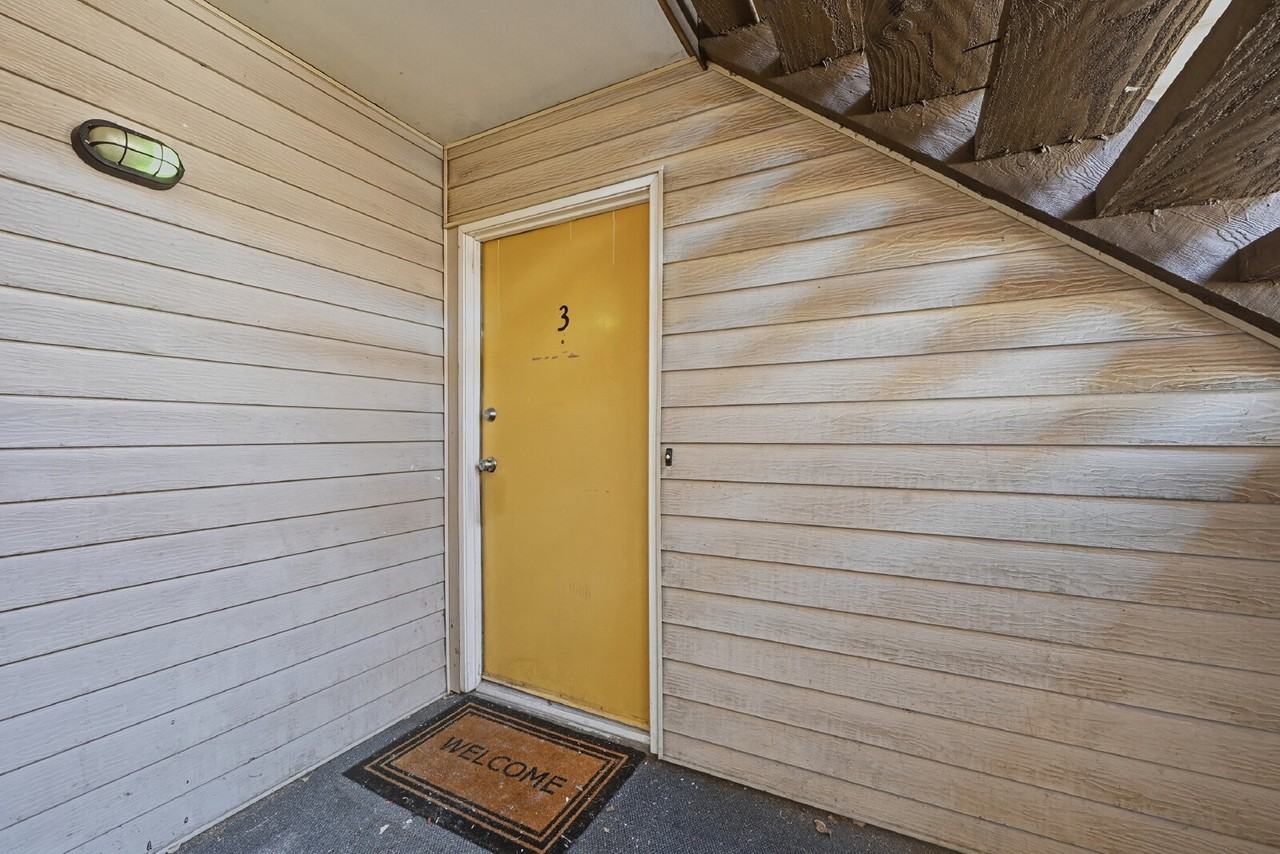 3623 S Sheridan Blvd - Photo 3 of 22