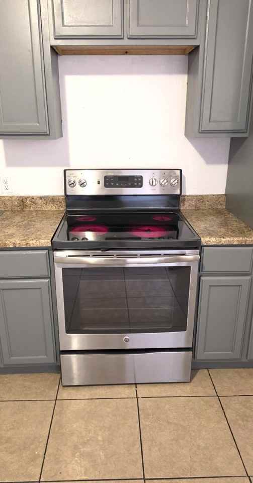 1812 N 26th Pl Apt 4 - Photo 3 of 22