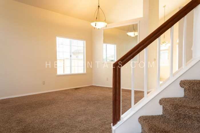 330 Gonzalez St - Photo 2 of 29