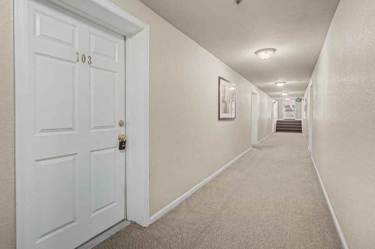 1425 N Washington St Apt 103 - Photo 2 of 23