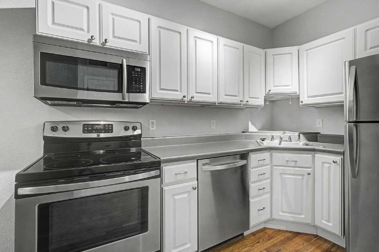 1425 N Washington St Apt 103 - Photo 6 of 23