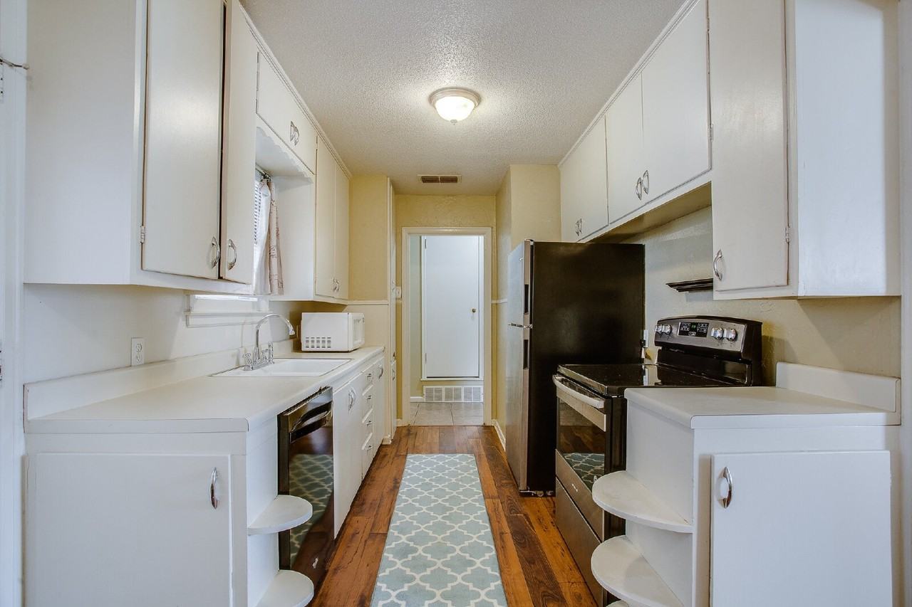 3518 38th St - Photo 6 of 12