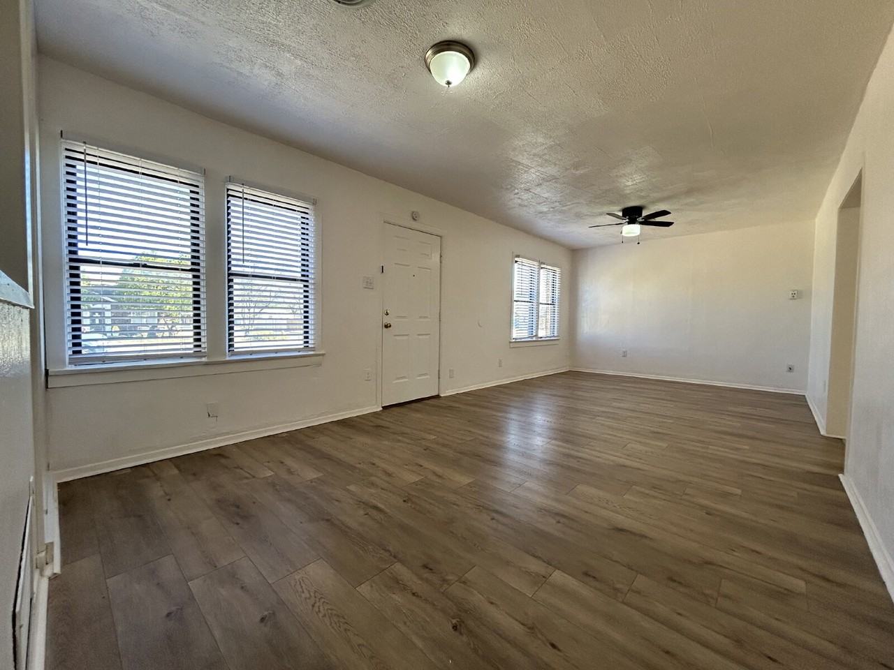 2201 28th St Frnt - Photo 3 of 22