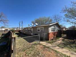 featured image of 2208 35th St #B