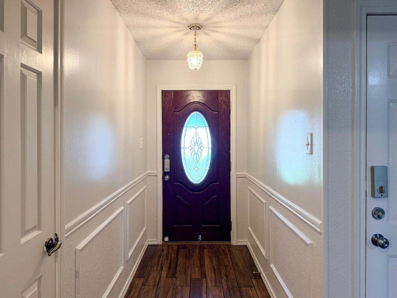 701 Daniels Dr - Photo 5 of 25