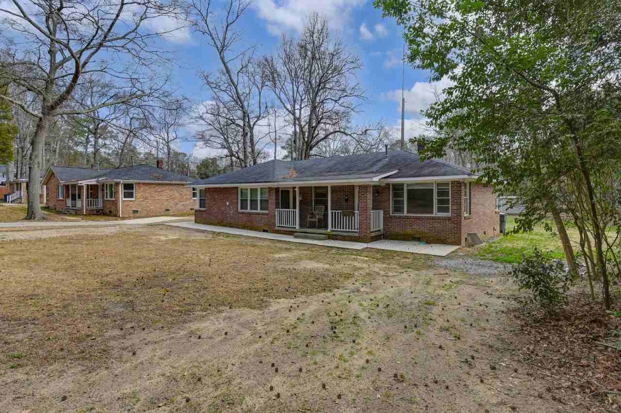 3300 Margrave Rd #B - Photo 6 of 28