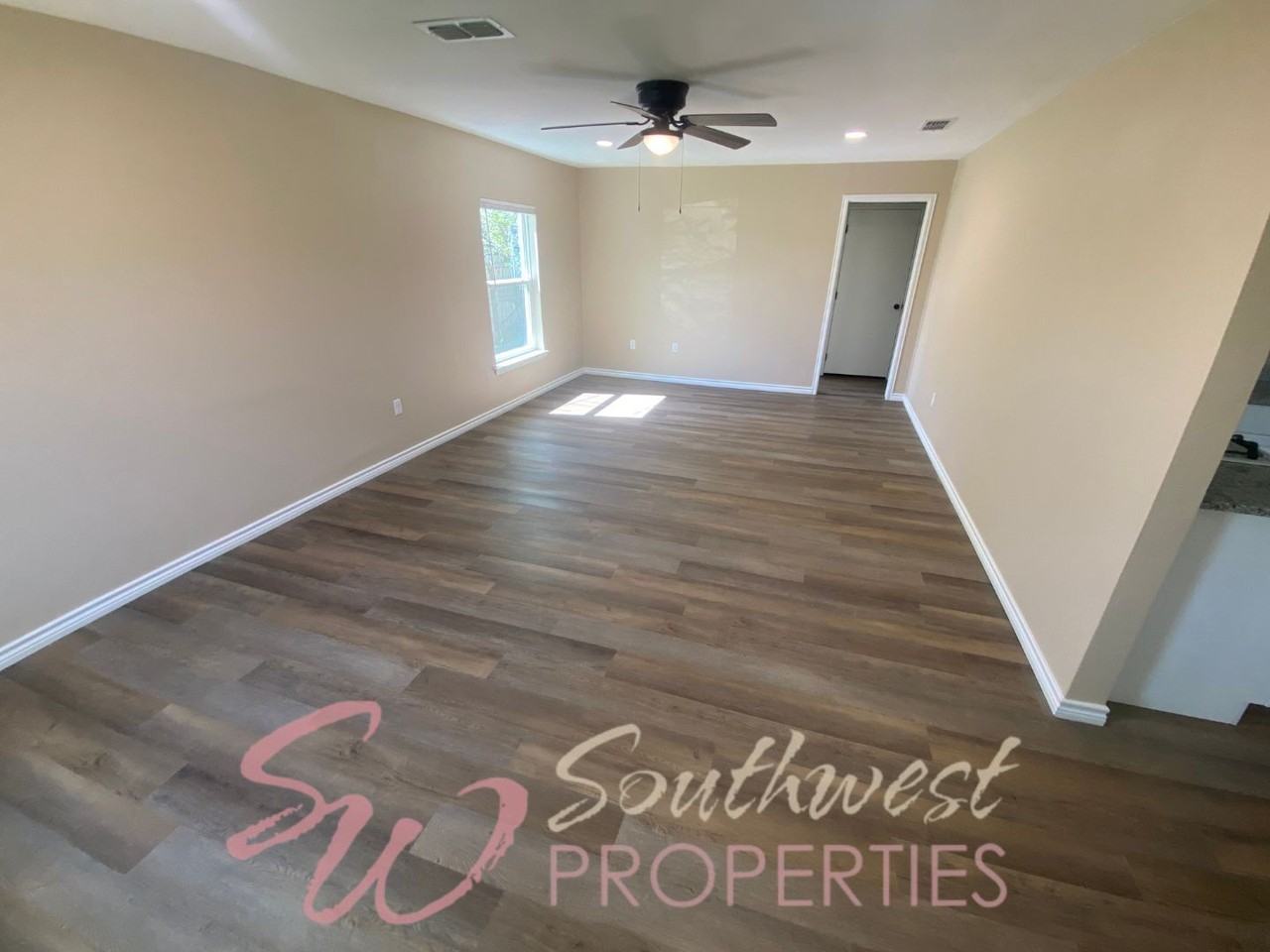 210 Reta St - Photo 2 of 13