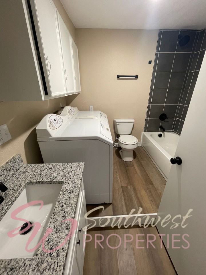 210 Reta St - Photo 7 of 13