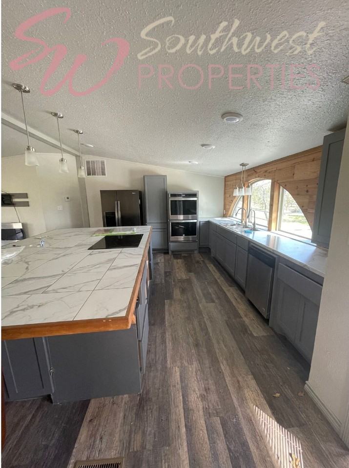 299 County Road 298 - Photo 4 of 17