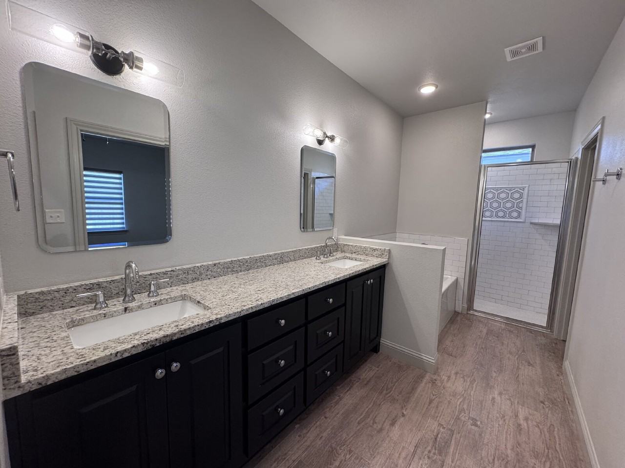 2726 138th St - Photo 7 of 19