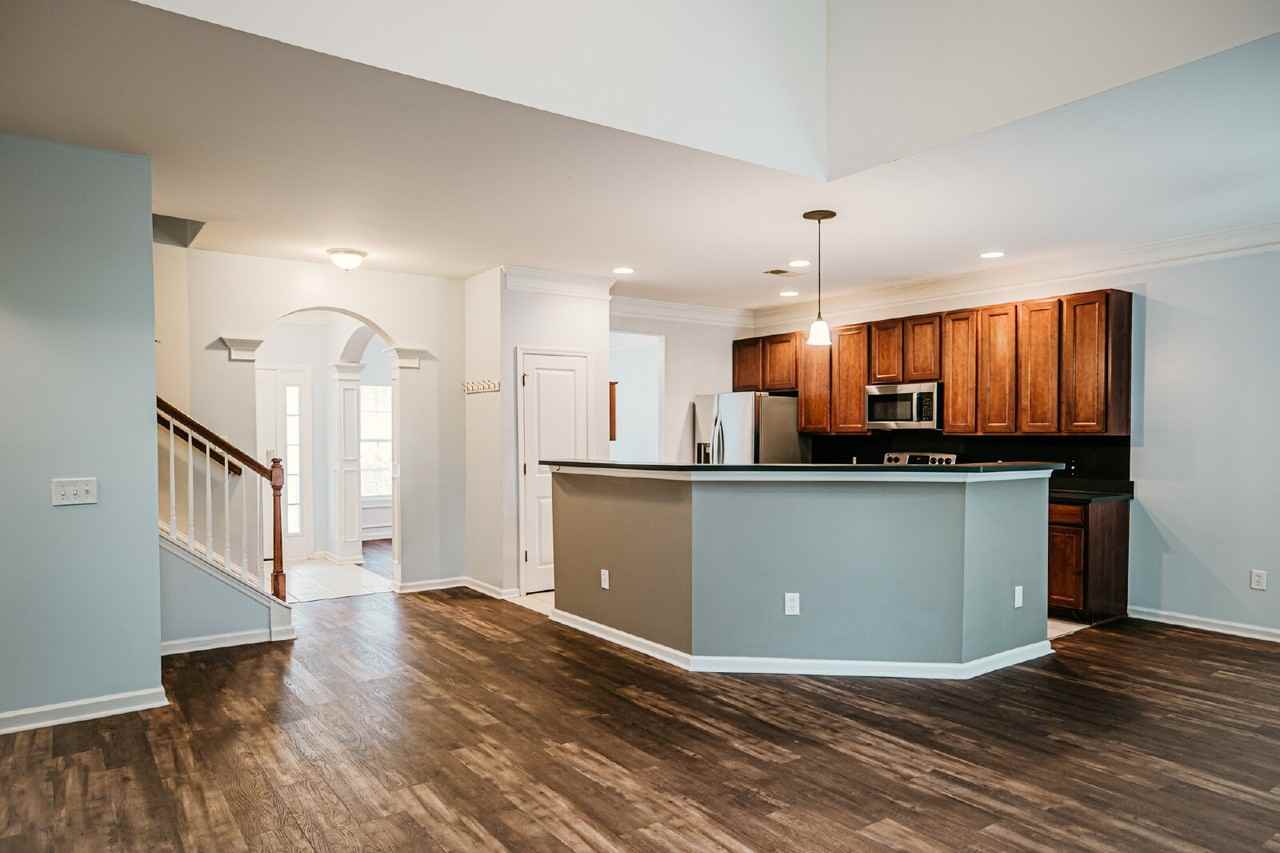 546 Brick Barn Ln - Photo 7 of 33