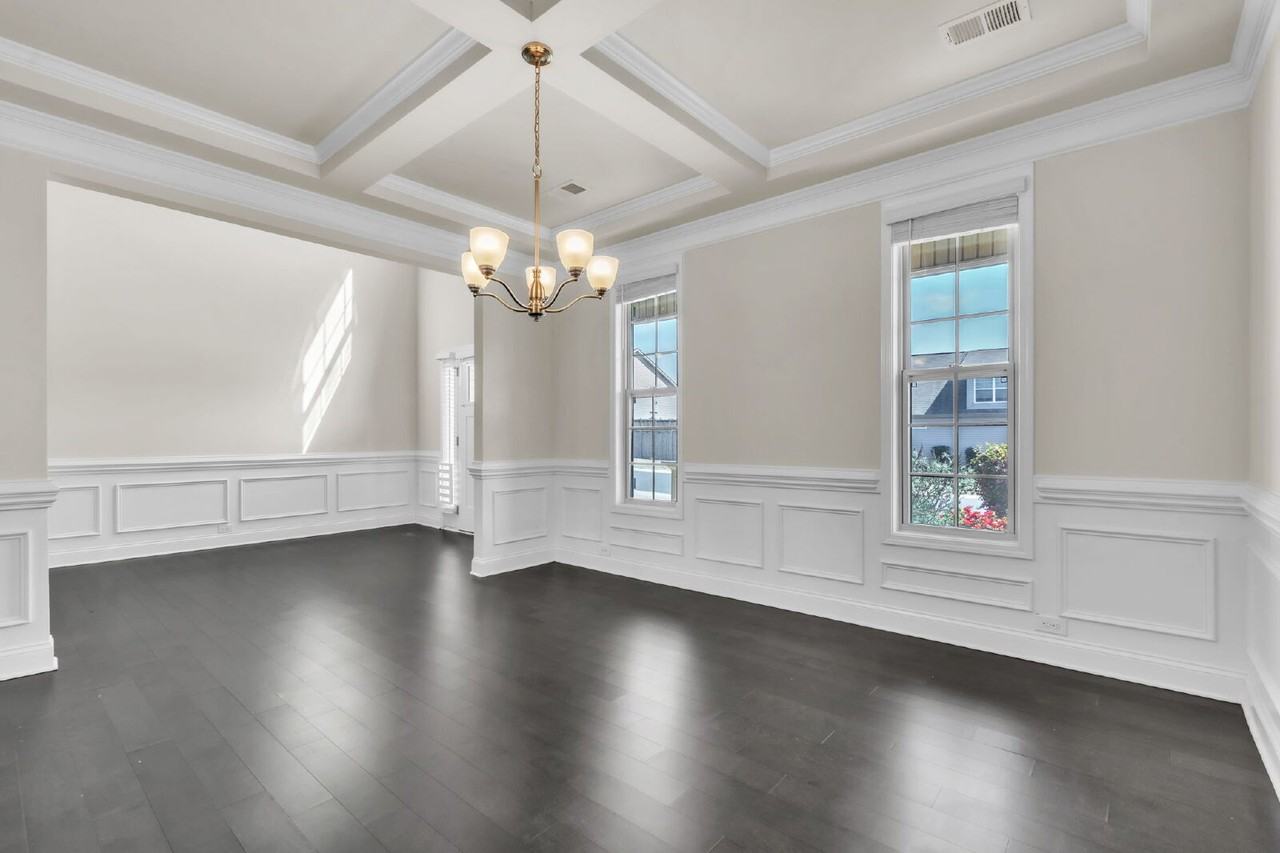 501 Castleby Dr - Photo 7 of 30