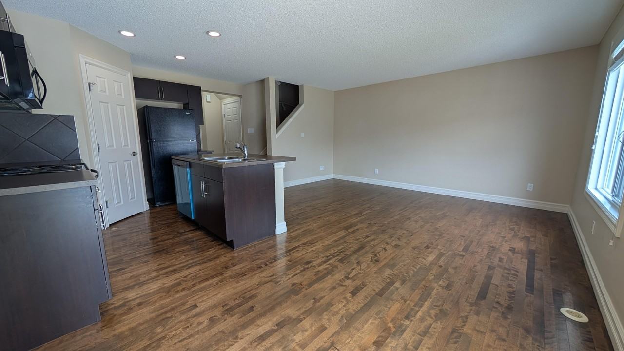 6829 Cardinal Link SW - - - Photo 5 of 16