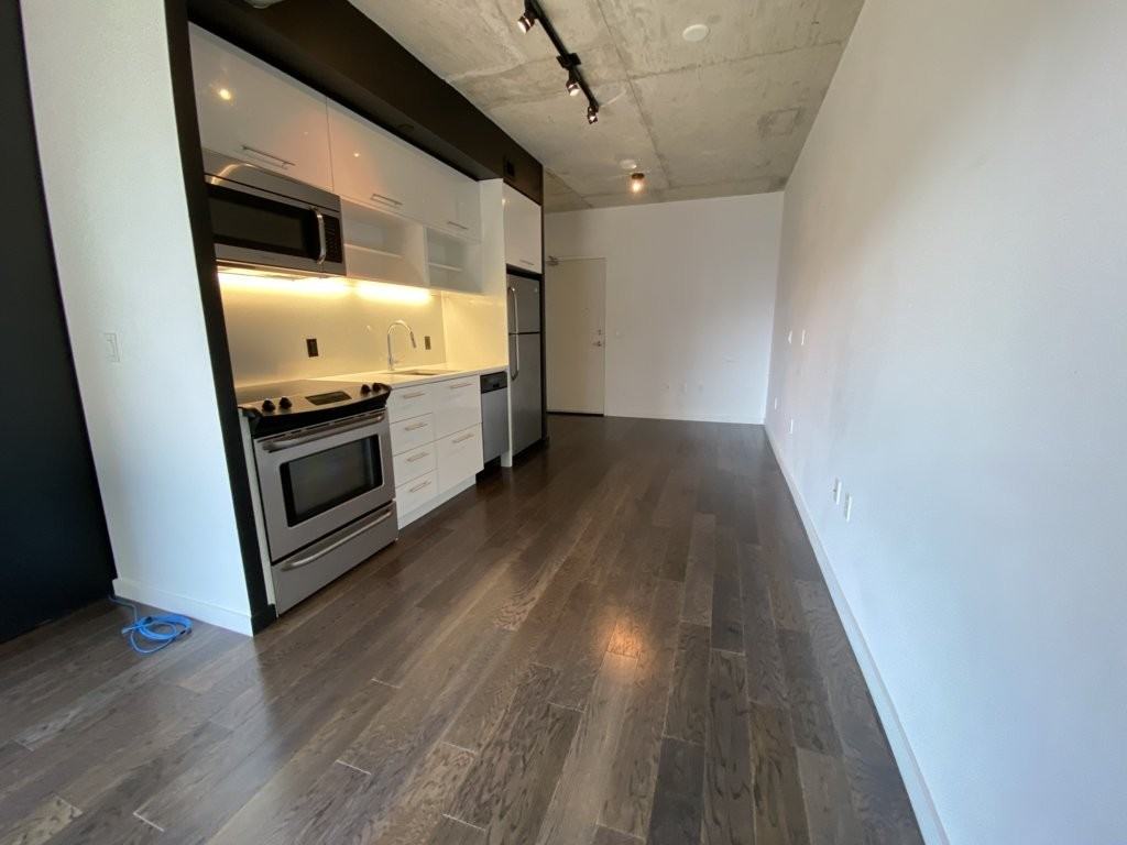 51 Trolley Cres #608 - Photo 3 of 21