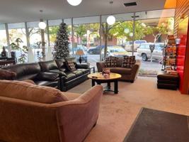 featured image of 621 Broadway St