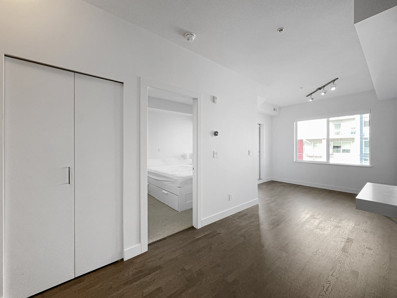 10011 River Drive - Photo 5 of 17