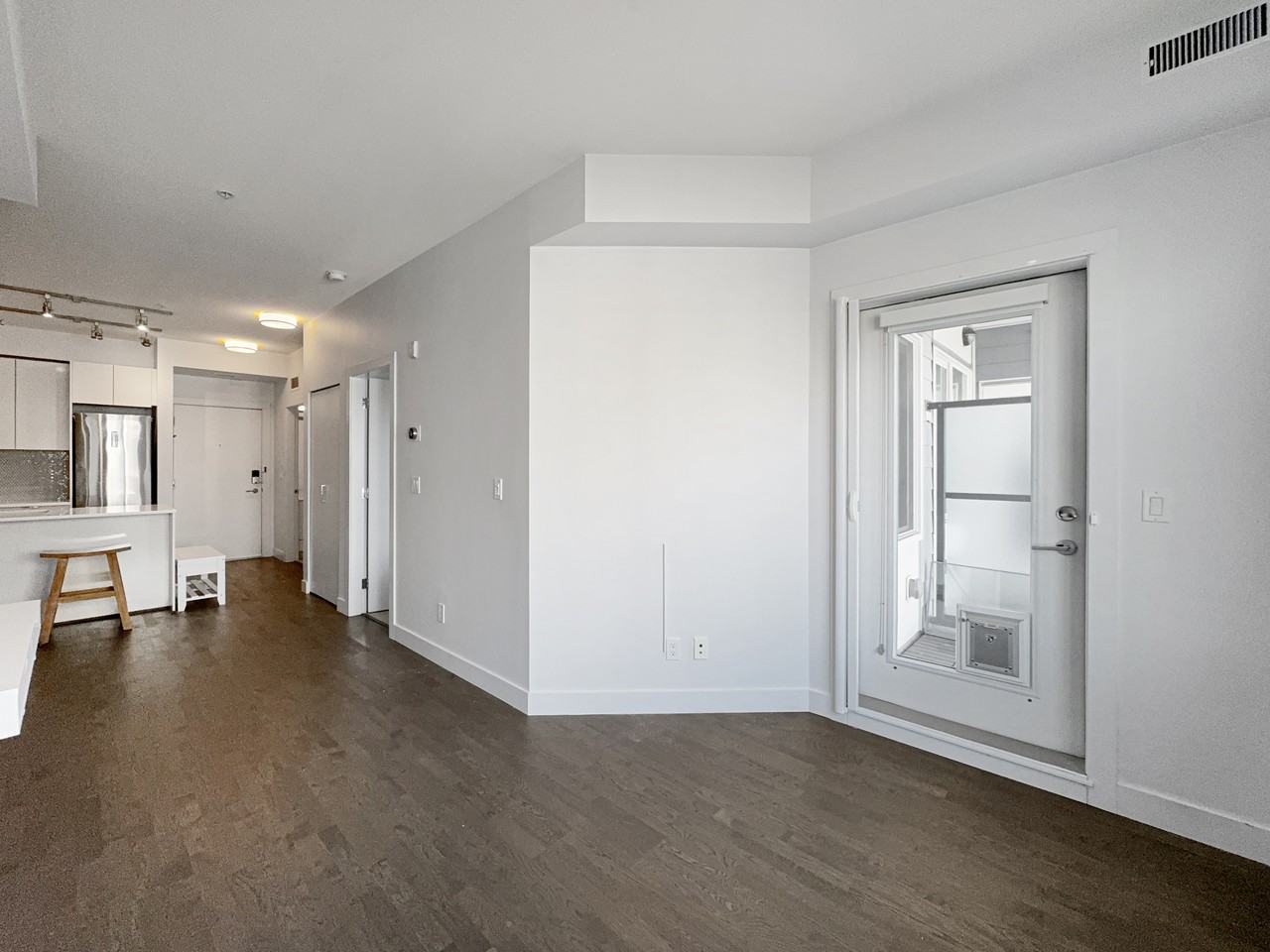 10011 River Drive - Photo 6 of 17