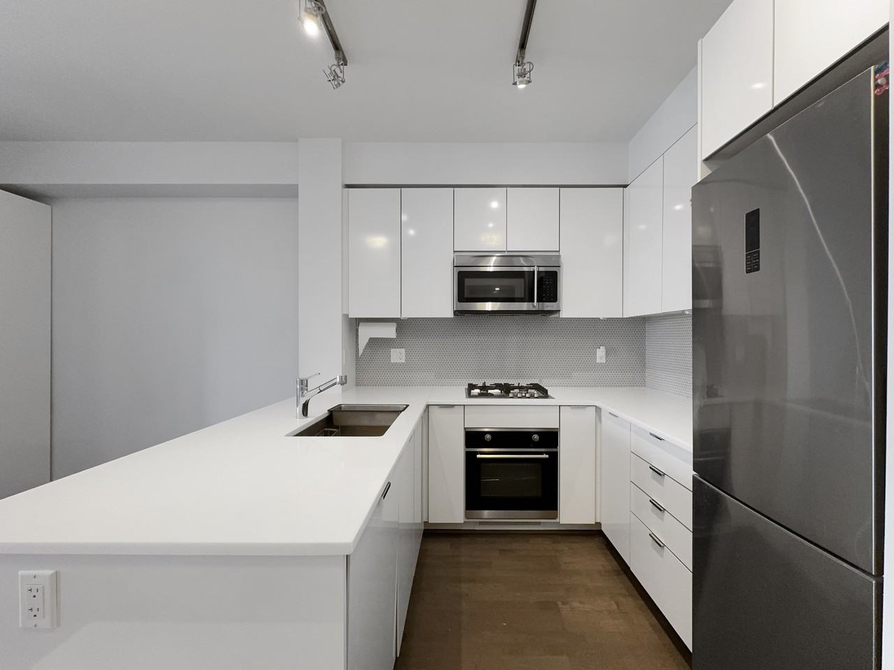 10011 River Drive - Photo 2 of 17