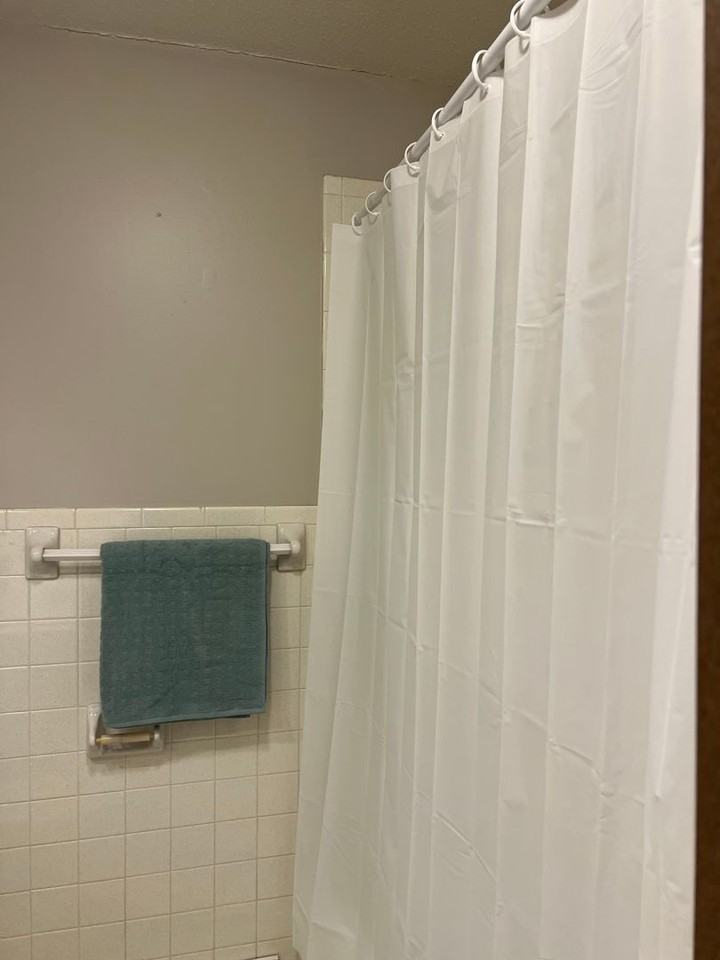 Southpoint Apartments - Photo 4 of 32