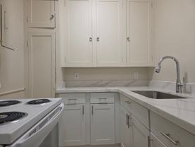Broadway Crest Apartments - Photo 1 of 1